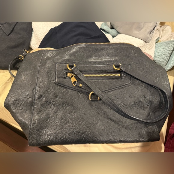 Authentic Louis Vuitton Empreinte Lumineuse PM Navy - Picture 1 of 7